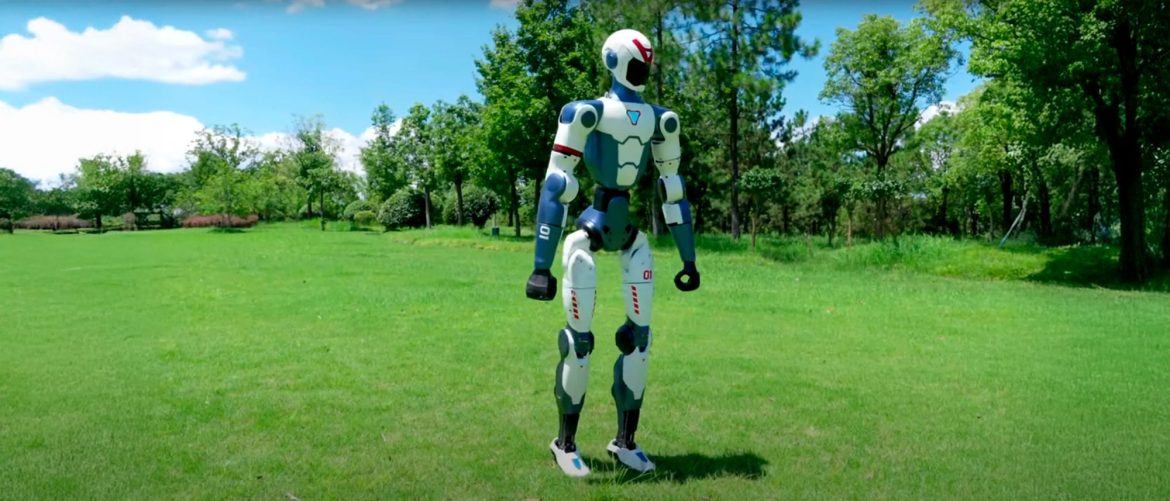 Unitree R1: 5900 долларын үнэтэй хүн дүрст робот хэрэглэгчдэд улам ойртож байна