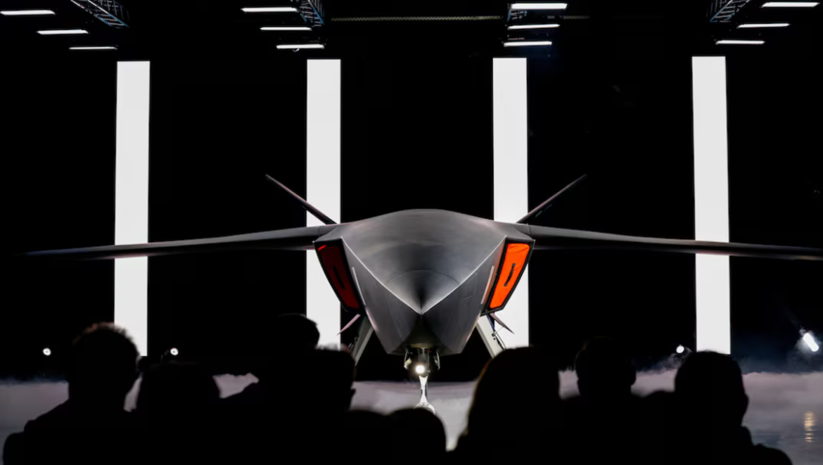 Герман хиймэл оюунд суурилсан шинэ тулааны дроноо танилцууллаа