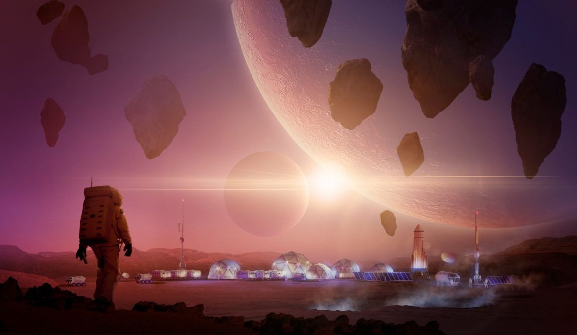 Жефф Безос: Дата төвүүд 20 жилийн дараа сансарт ажиллах болно