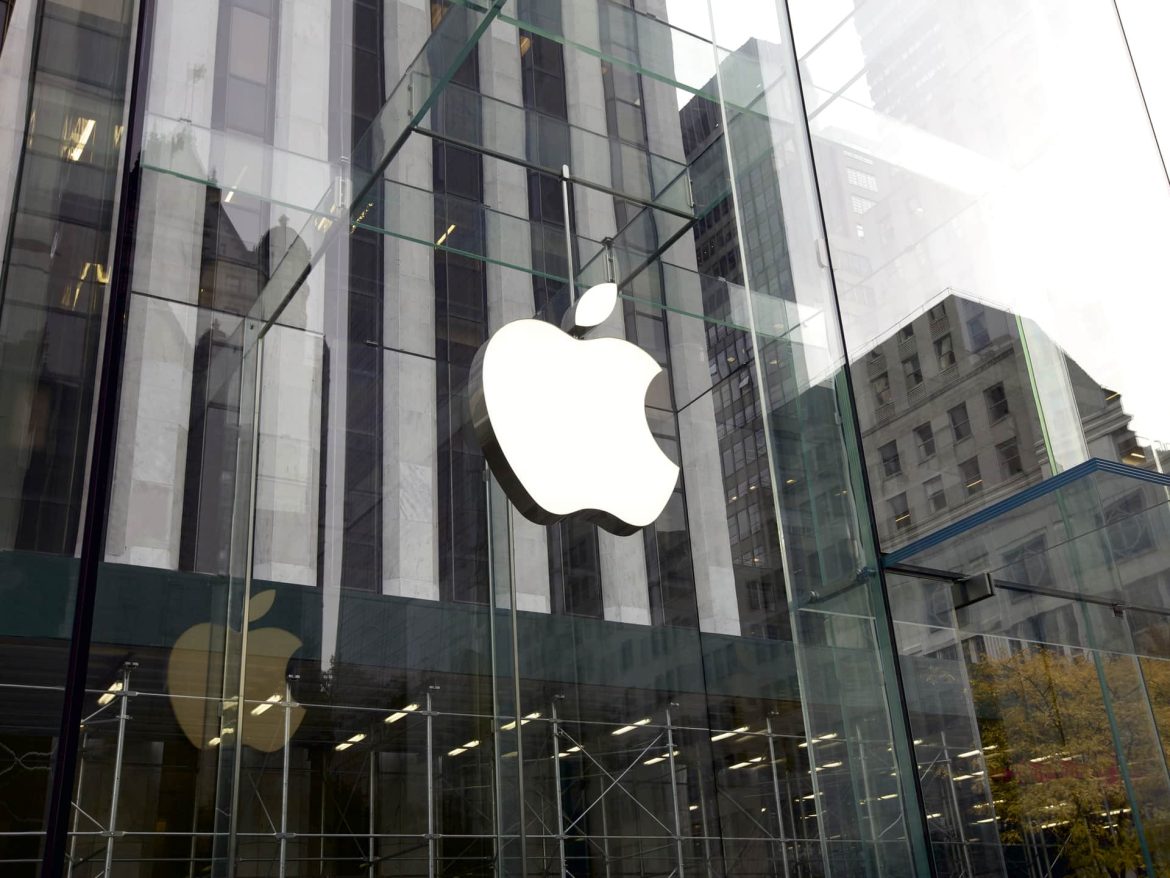 Depositphotos_45177201_l-2015 Apple iPhone ба Android хооронд өгөгдөл дамжуулах AppMigrationKit хүрээг танилцууллаа. Энэ нь хэрэглэгчдэд гуравдагч аппын мэдээллийг аюулгүй шилжүүлэх боломж олгоно.