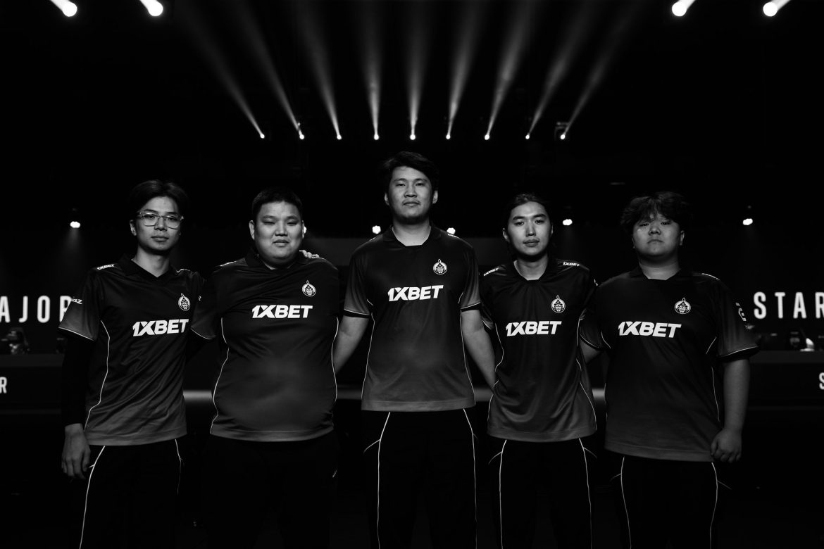 StarLadder Budapest Major-2025 тэмцээнд оролцож буй The MongolZ баг; ивээн тэтгэгч нь 1xBet