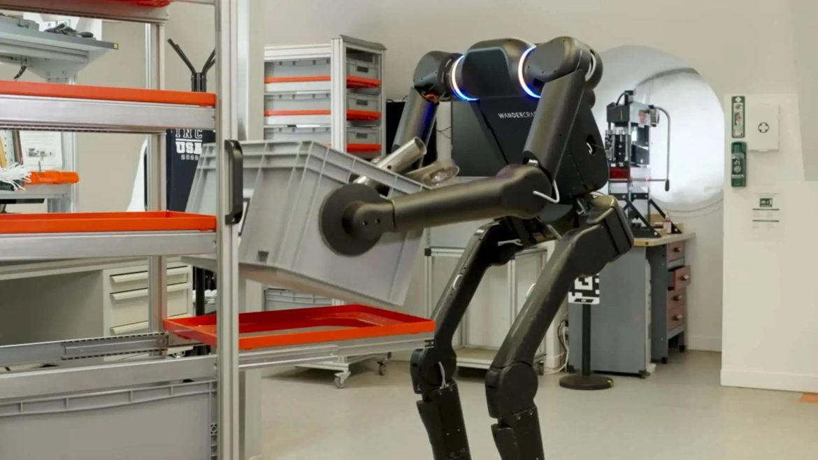 Renault үйлдвэртээ хүн дүрст роботууд нэвтрүүлж, үйлдвэрлэлийг хурдасгана