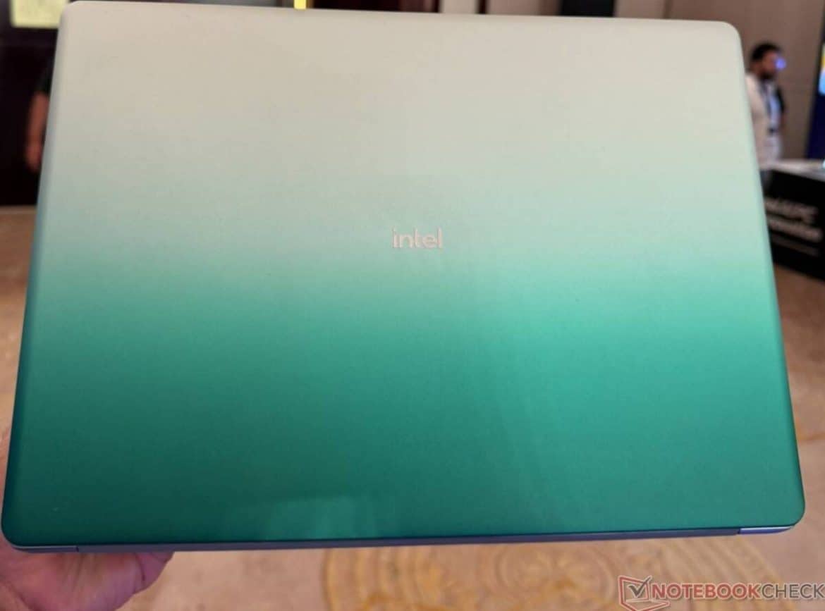 Хямд MacBook-ийн өрсөлдөгч гарч ирэв үү: Intel-ийн шинэ Wildcat Lake ноутбукийн анхны дүр зураг ил боллоо