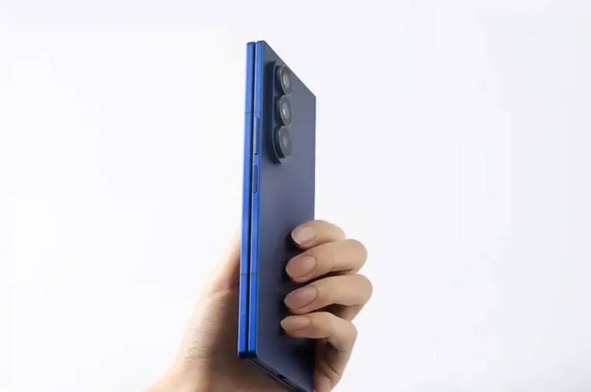 Samsung-ийн том дэлбэрэлт ойртлоо: Эвхэгддэг Galaxy Z Fold 8, Z Flip 8 болон AI нүдний шил ил болно
