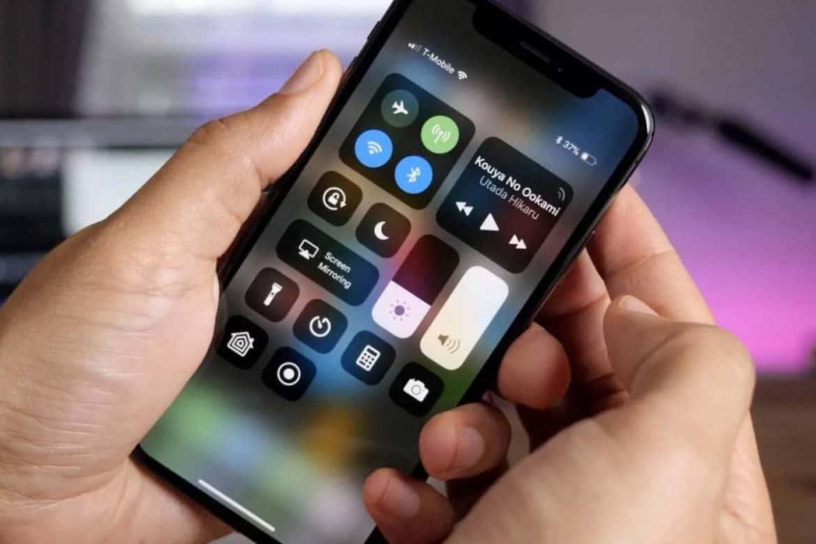 iPhone-ийн Control Center доторх таны ашигладаггүй 8 хэрэгтэй функц