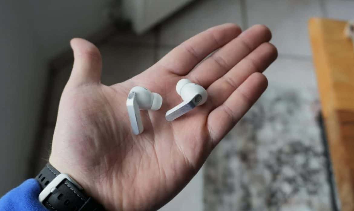 Samsung чихийг бөглөхгүй шинэ төрлийн Galaxy Buds гаргахаар бэлтгэж байна