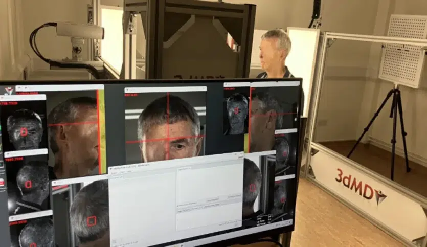 3D-принтерээр бүтсэн нүүр: Британ эр дэлхийд анх удаа шинэ төрлийн хиймэл эрхтэн зүүлээ 6 3D-принтерээр бүтсэн нүүр: Британ эр дэлхийд анх удаа шинэ төрлийн хиймэл эрхтэн зүүлээ