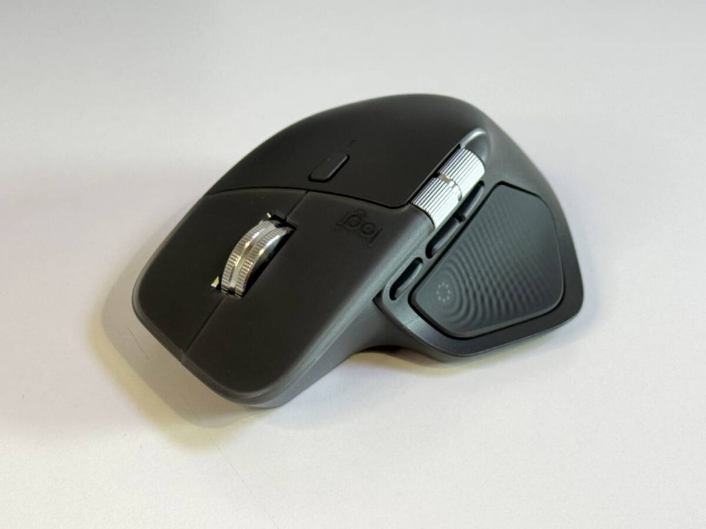 Logitech MX Master 4 тойм: Мэргэжилтнүүдийн бүтээмжийг шинэ түвшинд гаргах хулгана 6 Logitech MX Master 4 тойм: Мэргэжилтнүүдийн бүтээмжийг шинэ түвшинд гаргах хулгана