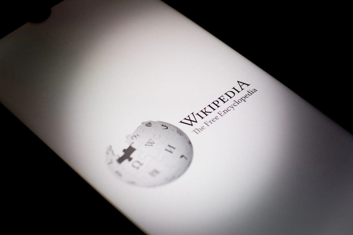 Wikipedia ШИ-ээр бичсэн нийтлэлүүдийг хориглолоо