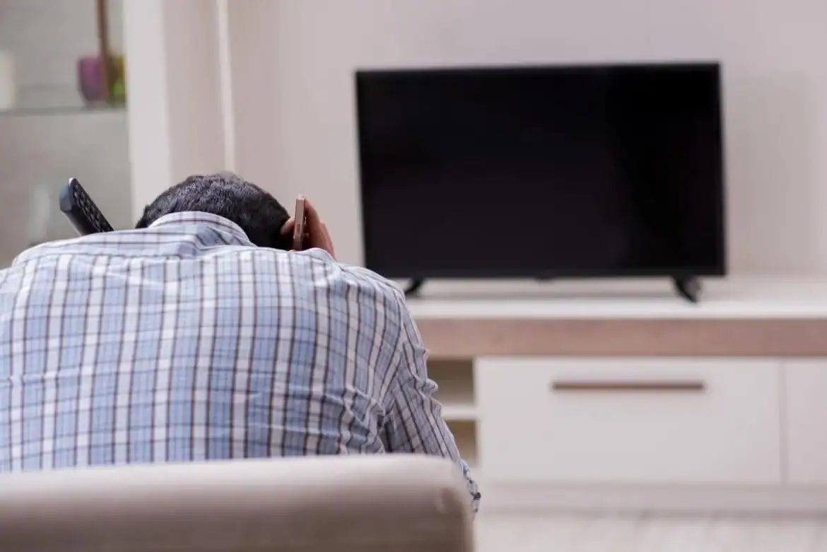 Smart TV удаан ажиллаад байна уу: хамгийн түрүүнд хийх ёстой энгийн арга
