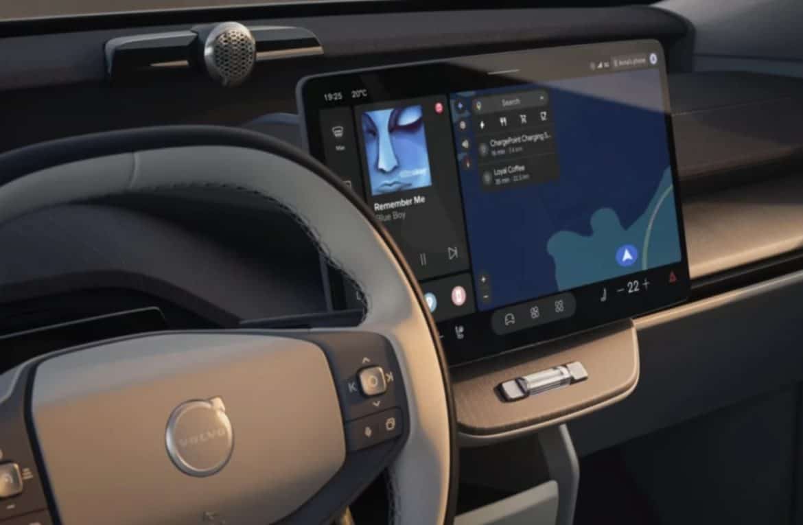 Volvo хоёр сая гаруй автомашиндаа Apple Music нэмнэ