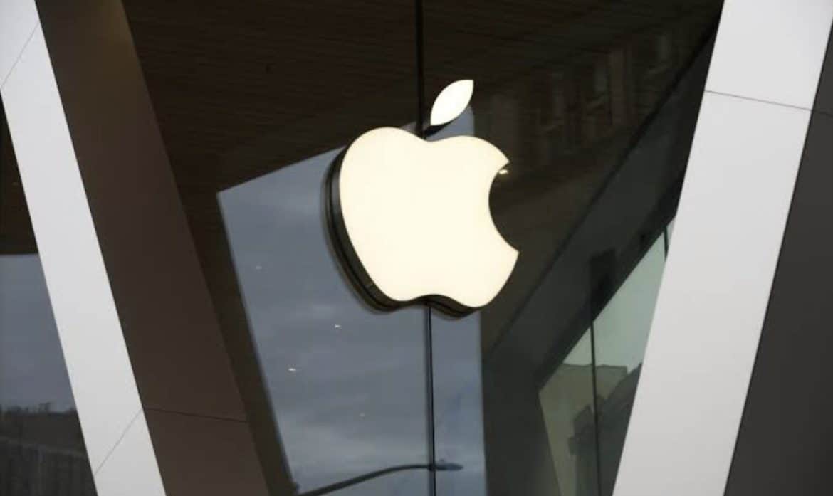 Apple смартфоны орлогоор дэлхийн зах зээлийг тэргүүллээ