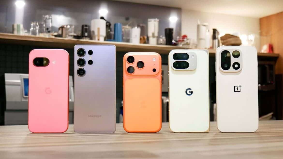 2026 оны II улирлын хамгийн их борлуулалттай 10 смартфон: Apple ба Samsung жагсаалтыг бүхэлд нь эзэлжээ